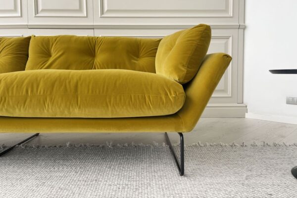 New York Suite Sofa - Image 3